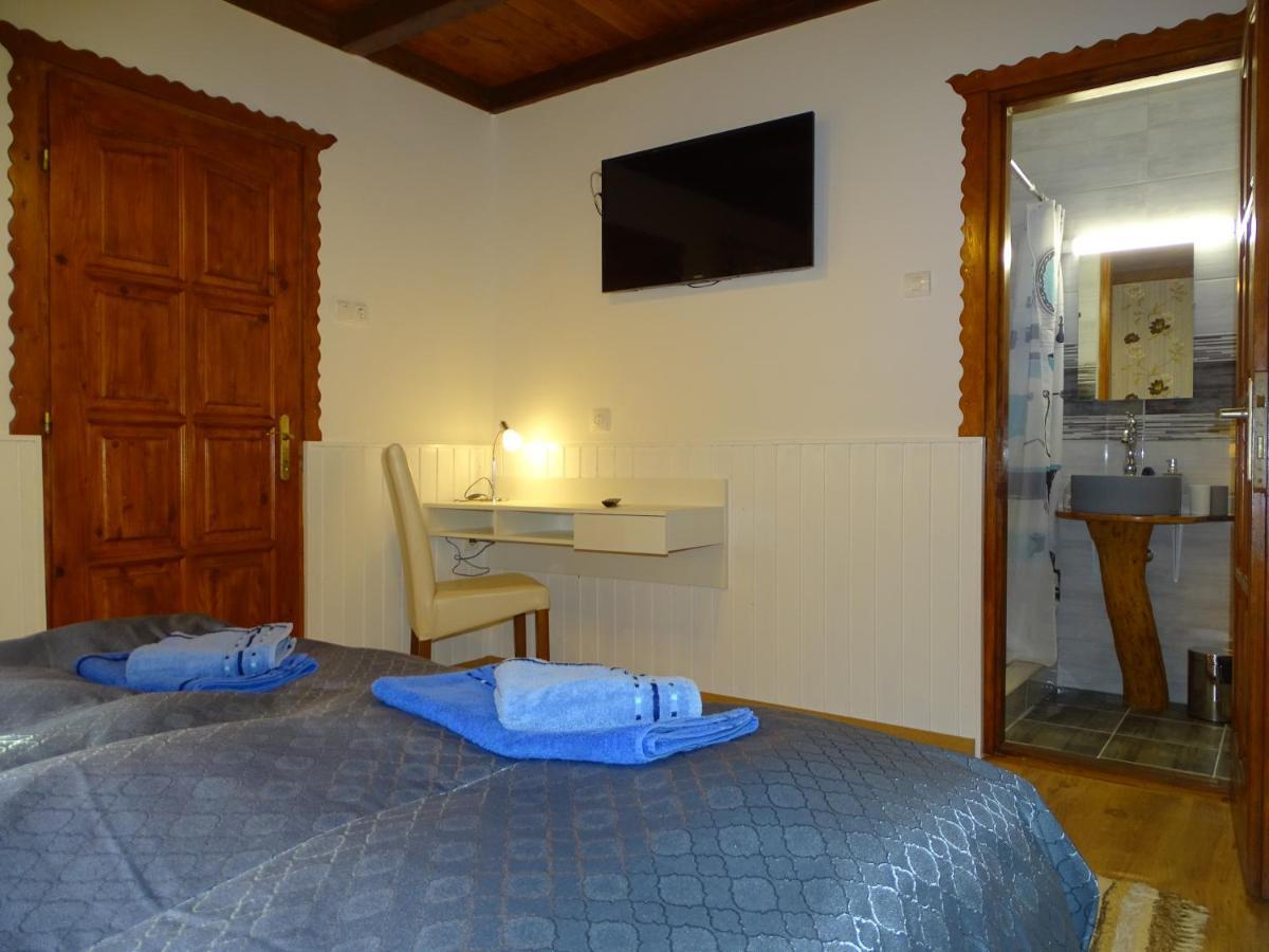 Hotel Tavi Vendeghaz St. Gotthard Exterior foto